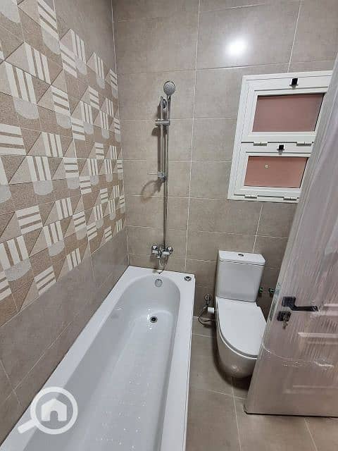 11 WhatsApp Image 2025-12-07 at 17.55. 33_7704cbae. jpg