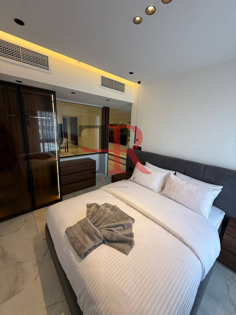 4 WhatsApp Image 2025-12-08 at 1.33. 47 PM (1). jpeg