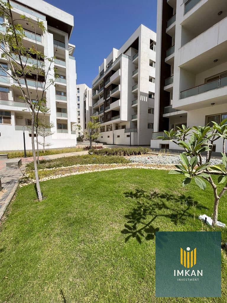 8 b1a5daef-9fcc-4e68-a54c-c92e14759772. jpg