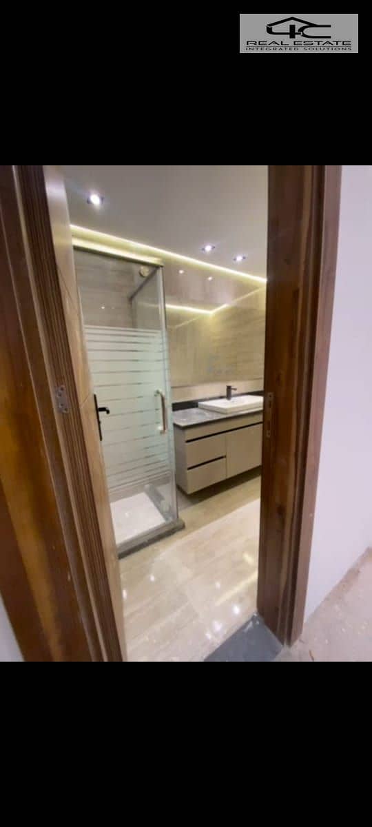 6 WhatsApp Image 2025-12-08 at 13.12. 01. jpeg