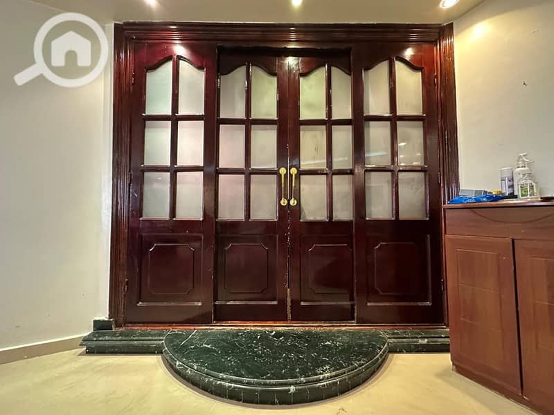 9 WhatsApp Image 2025-11-04 at 23.50. 19 (1). jpeg