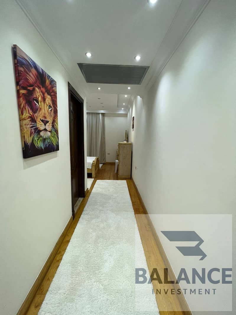 11 b7ee54be-a642-4bf5-8d34-05477bc972c7. jpg