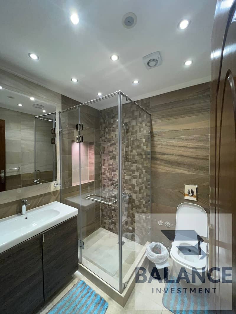 12 ddef8212-b49f-4485-80a9-c1951a21303b. jpg