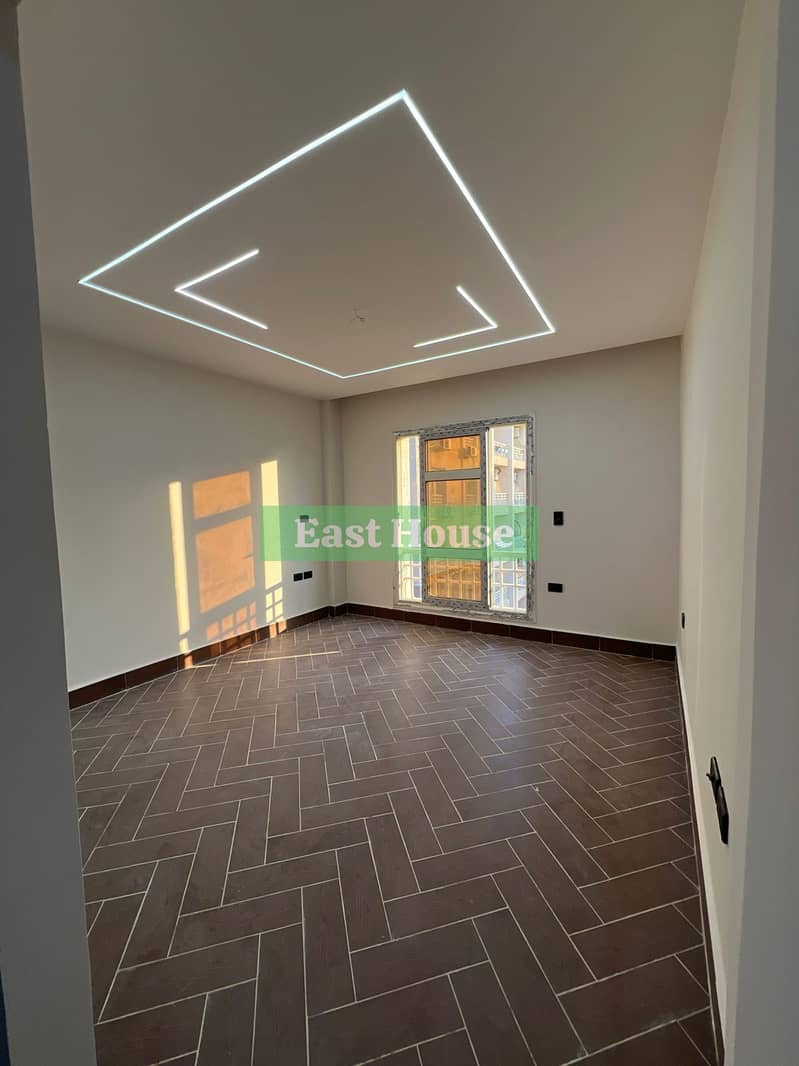 5 WhatsApp Image 2025-12-08 at 2.09. 15 PM (1). jpeg