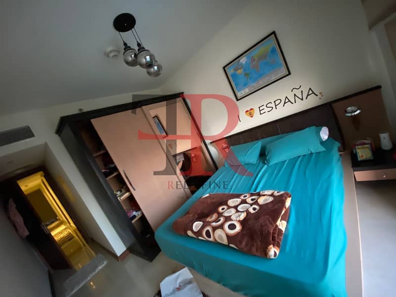 5 WhatsApp Image 2025-12-08 at 1.40. 41 PM (1). jpeg