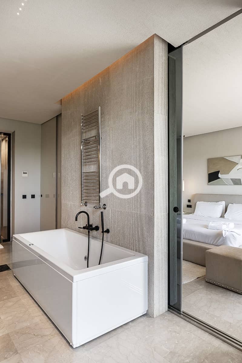 13 WhatsApp Image 2025-12-08 at 13.29. 29_e0aec4a8. jpg