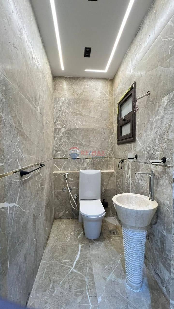 7 WhatsApp Image 2025-12-08 at 11.30. 24 AM (7). jpeg