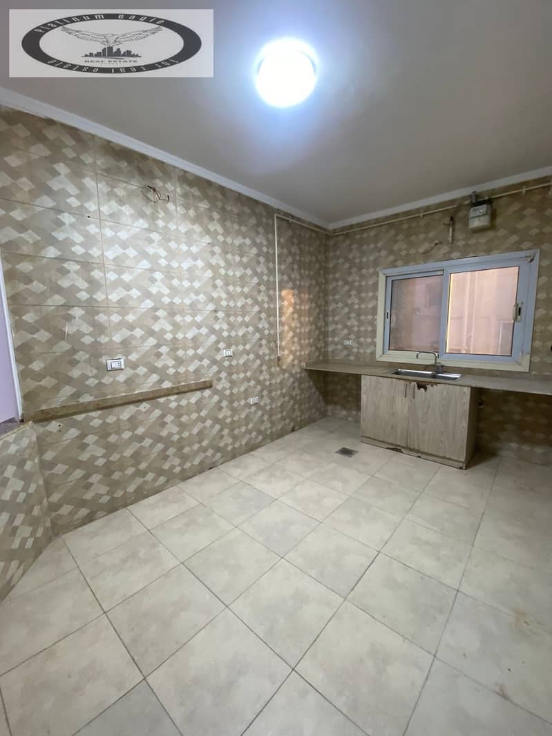 7 5f105c54-5133-47e7-ac25-20ef7a7f3046. jpg