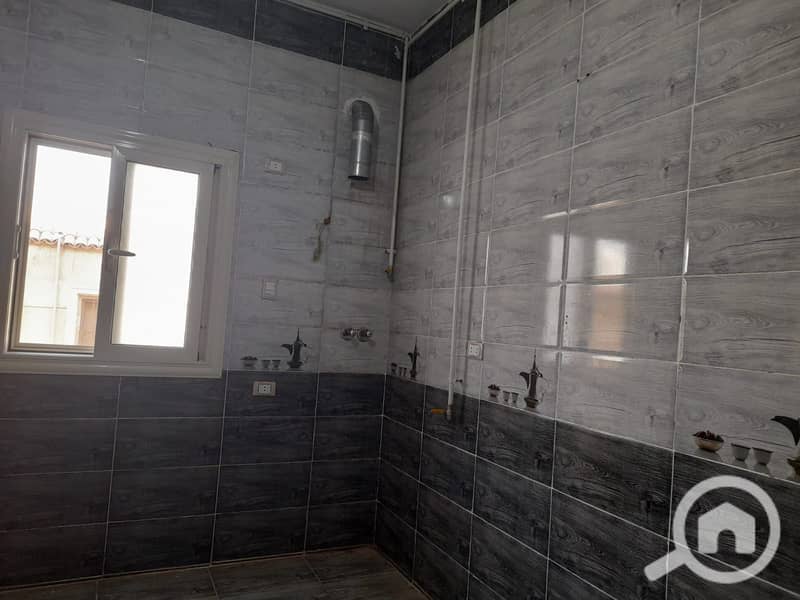 5 5b3684c9-ff6d-4dc5-8344-11d7bf33decf. jpg