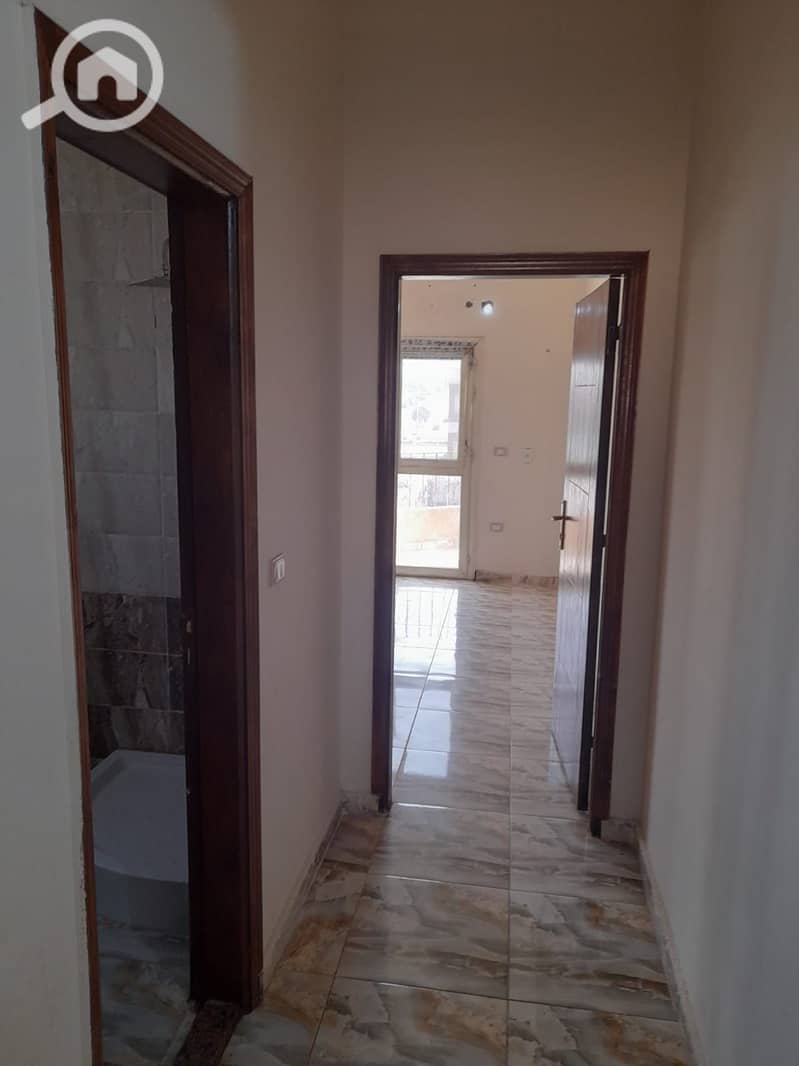 7 9d3dafa7-a7c5-4084-b321-efc8390d6a8e. jpg