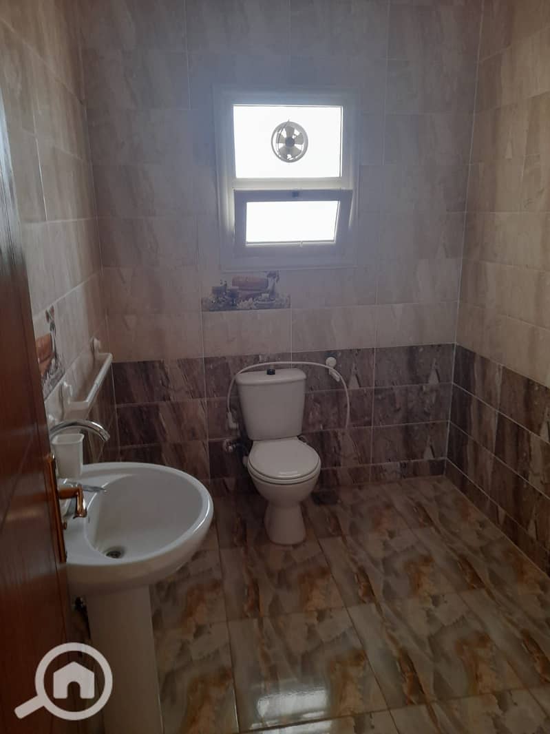 10 e4b1fcdd-9fbe-4e1f-b29f-edb23fd6cd52. jpg