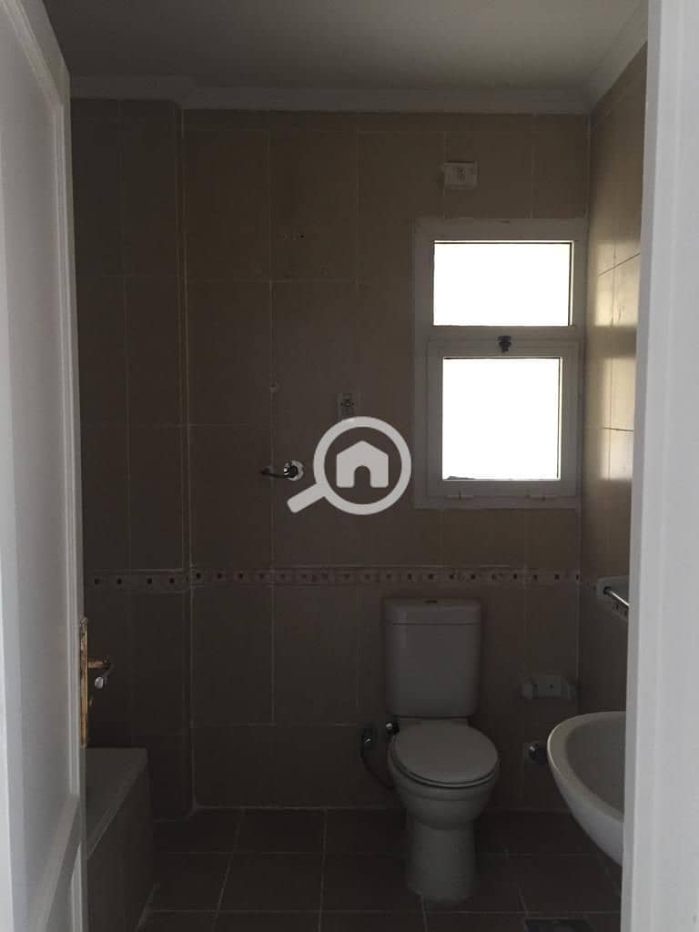 14 d9e5dd29-30fc-4486-a0dd-b1efe0e6e2c5. jpg