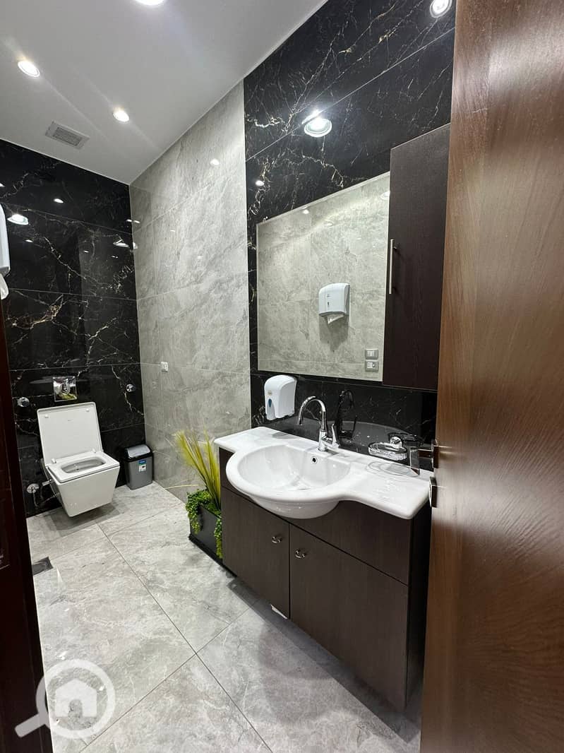 7 WhatsApp Image 2025-12-02 at 12.08. 15 PM. jpeg