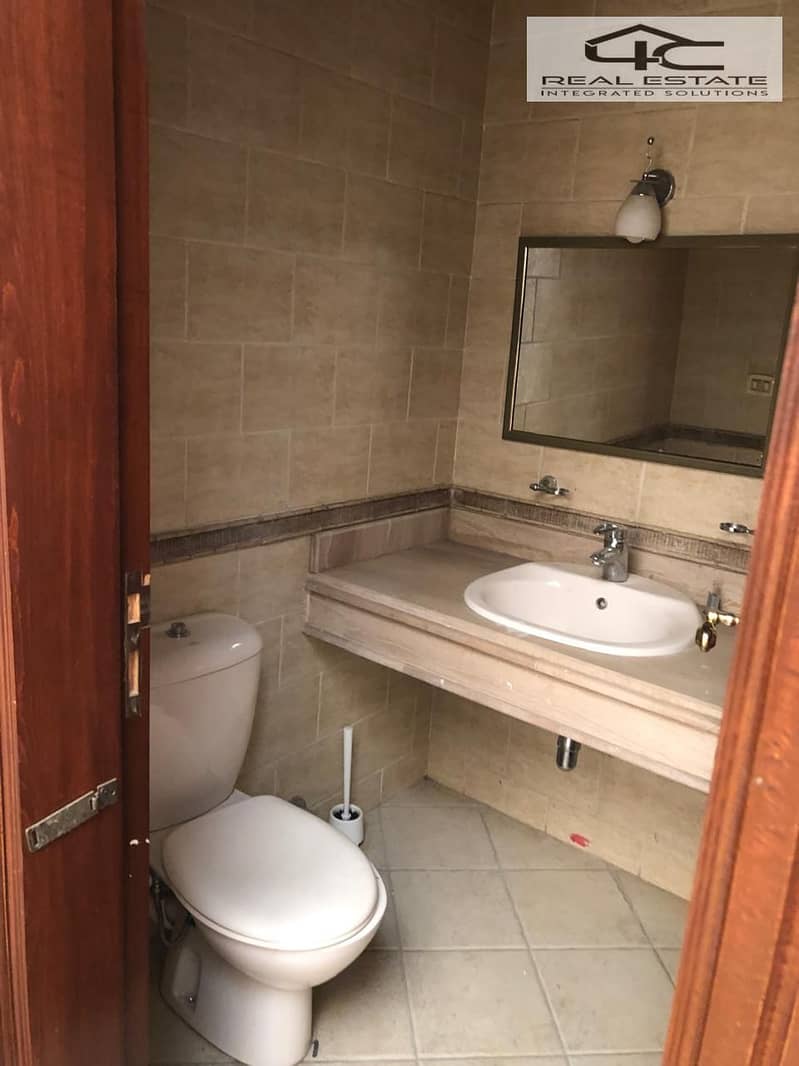 12 WhatsApp Image 2025-12-08 at 13.12. 44 (2). jpeg