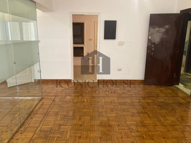 7 WhatsApp Image 2025-11-26 at 15.59. 49 (2). jpeg