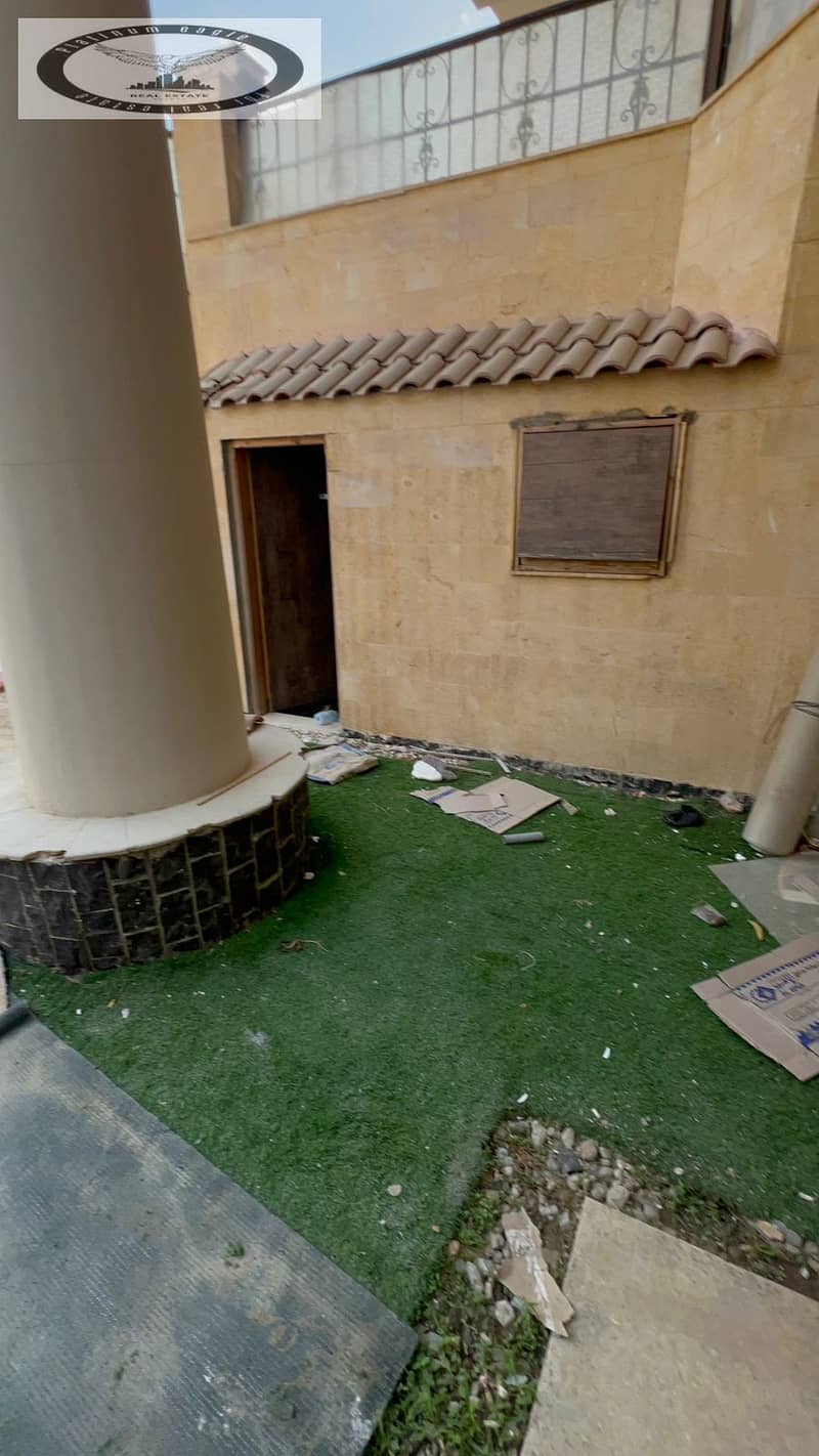 4 34b01cb9-9d1b-41ce-bb35-7f69f66028f7. jpg