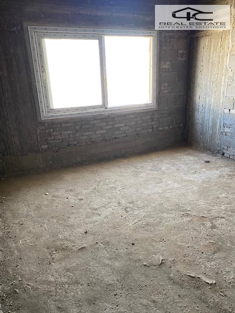 6 WhatsApp Image 2025-12-08 at 2.30. 05 AM. jpeg