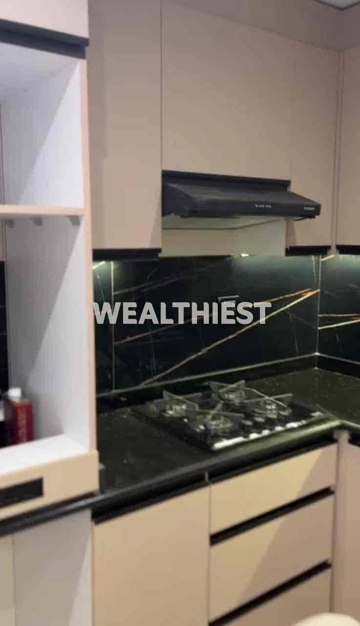 15 0642f40c-1148-4543-a182-d5f747b7b091. jpg