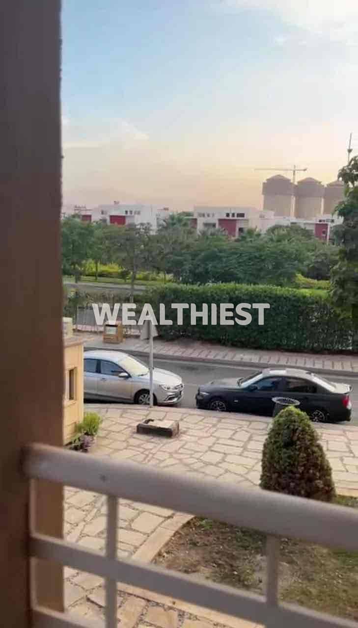 18 885f312a-942e-4f66-a84a-f3bccd661d99. jpg