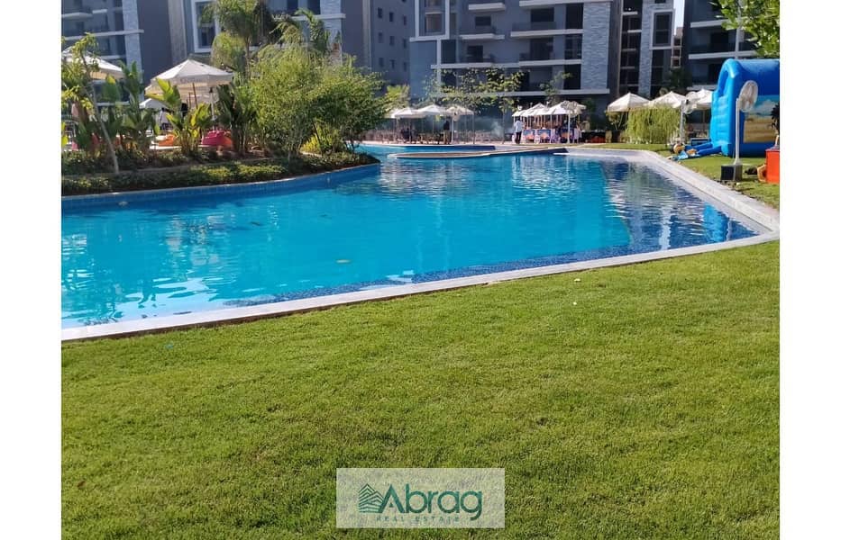 10 f51a548e-0535-4058-ab0d-b25c575cb003. jpg