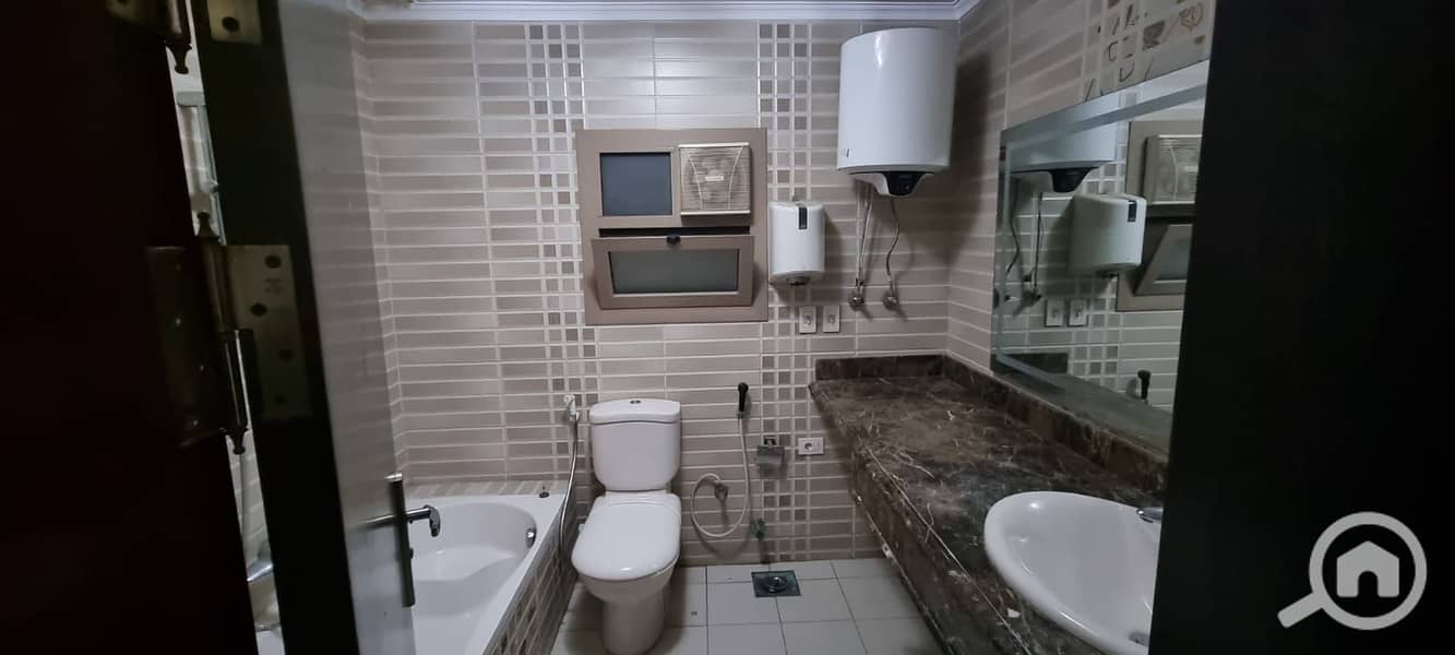 2 WhatsApp Image 2025-12-08 at 14.57. 13. jpeg