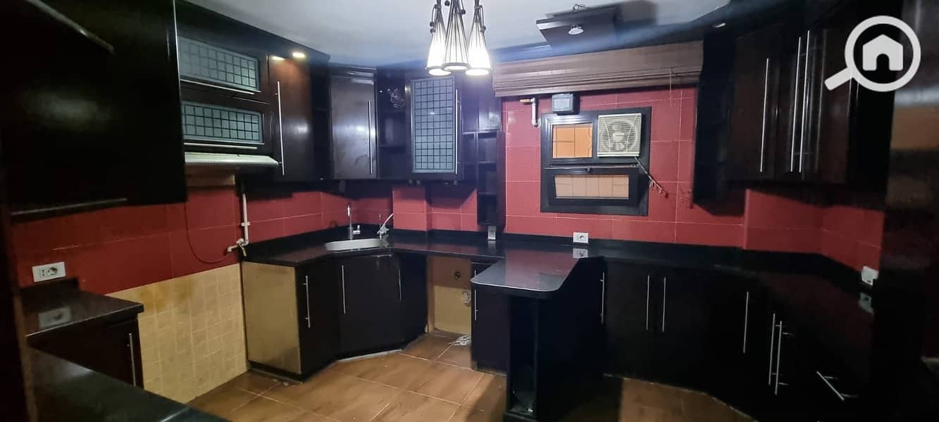 4 WhatsApp Image 2025-12-08 at 14.57. 12 (1). jpeg