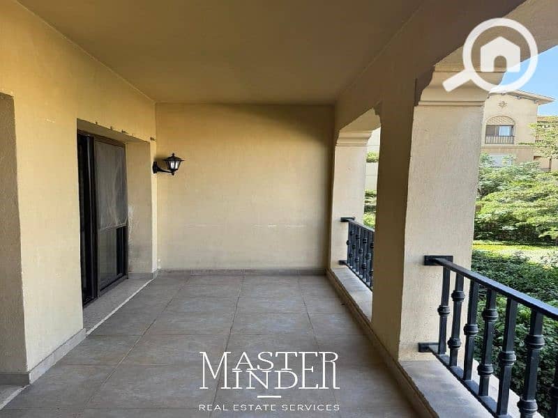 10 WhatsApp Image 2025-10-25 at 14.22. 22. jpg