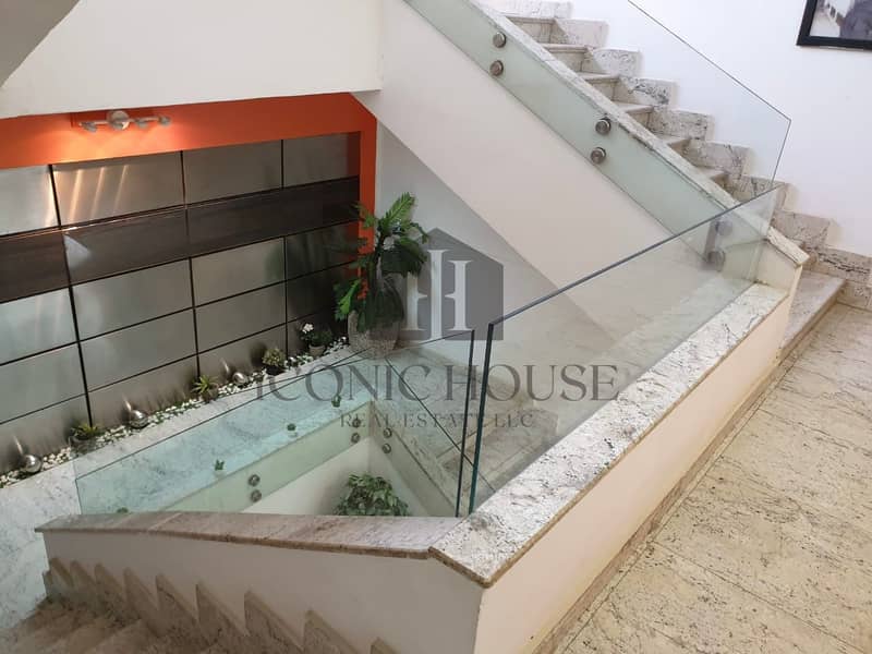 5 WhatsApp Image 2025-12-08 at 14.33. 40_989027e6. jpg