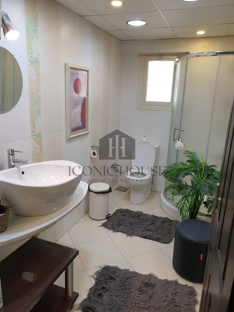 12 WhatsApp Image 2025-12-08 at 14.33. 41_8df4f6d5. jpg