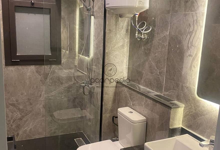 4 a8ee0840-2883-44af-b129-aa0764e9615e. jpg