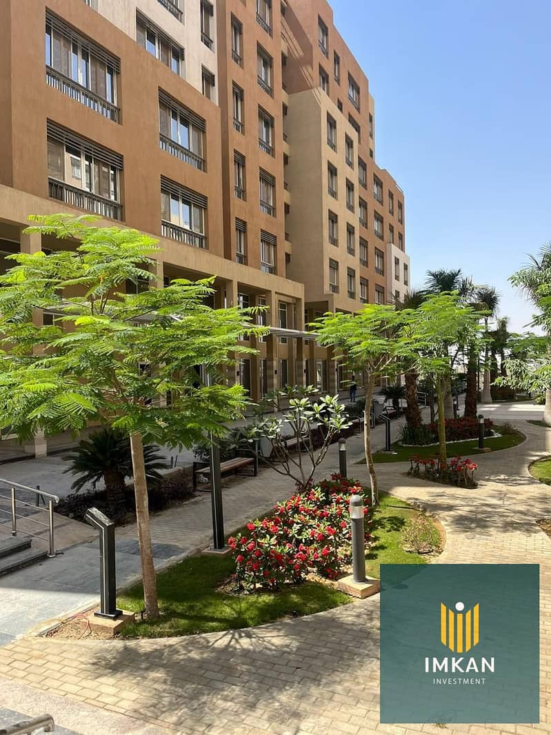 12 dbc243e1-9cb8-46af-ac4b-54ade3ef17c0. jpg