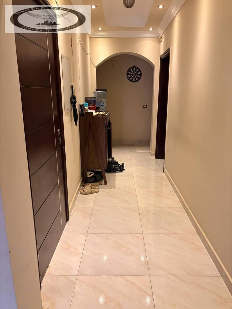 5 72d0b92f-3f75-40ef-80cb-7cd0cf9eae02. jpg