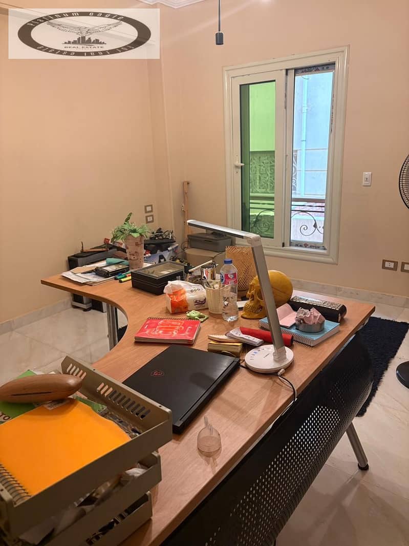 7 d9c57b04-4d66-4847-a9fb-7d85086379b8. jpg