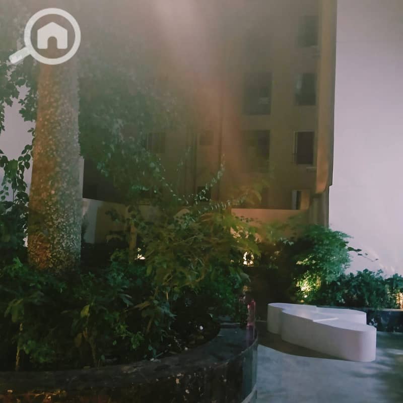 5 5ace1817-662a-4a79-bcff-2d573b40e7d6. jpg