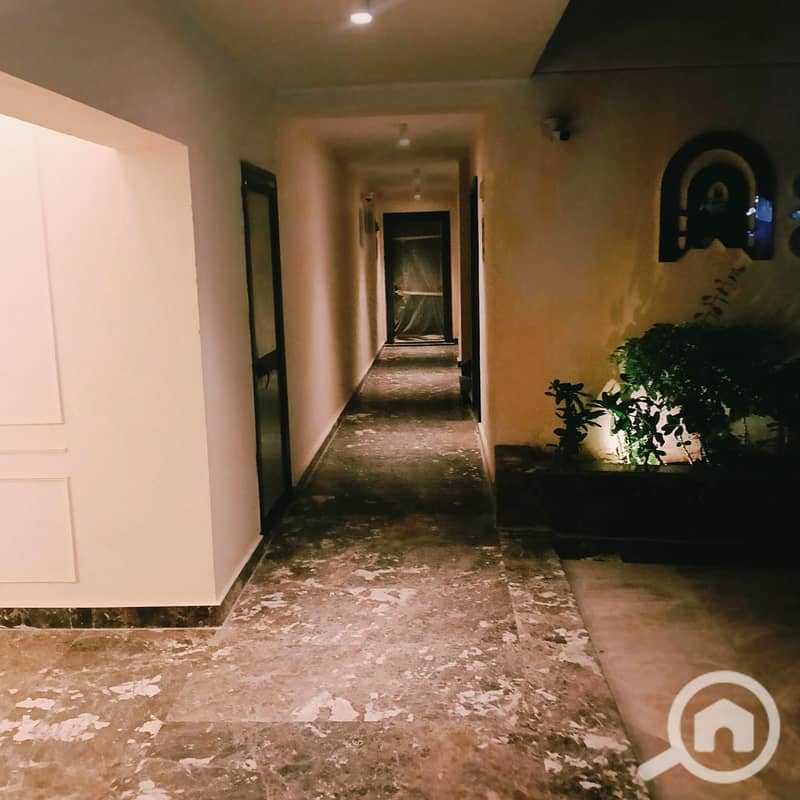 7 e3560f8c-0a09-41cf-a6b2-a2e517b37ac3. jpg