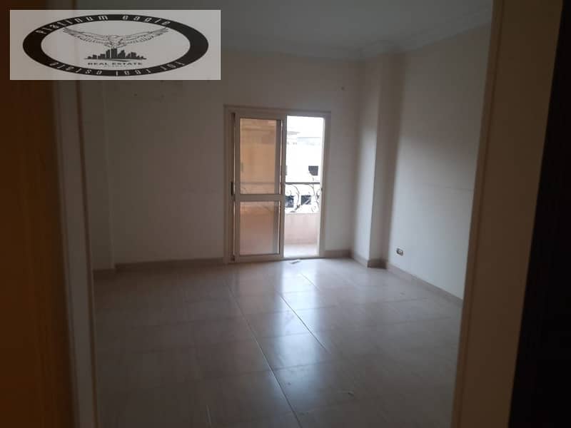 2 e9f77da8-8b09-4cd2-adff-6c913eff8912. jpg