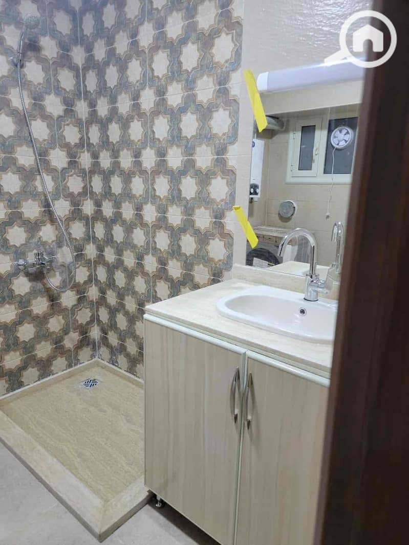 5 190d1240-a04f-46fc-b6ae-8e2b7e22338d. jpg