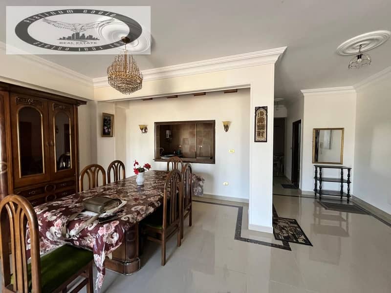 6 05b77805-412a-4132-b6fa-37a58c69413a. jpg