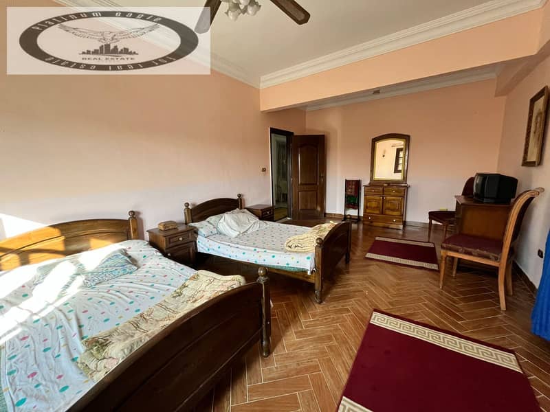 11 89708913-78d4-471e-97ce-57eaac4be4f9. jpg