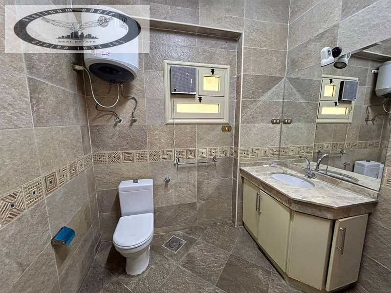 18 8899210a-5466-4fa4-b3a0-00d4c955f8aa. jpg