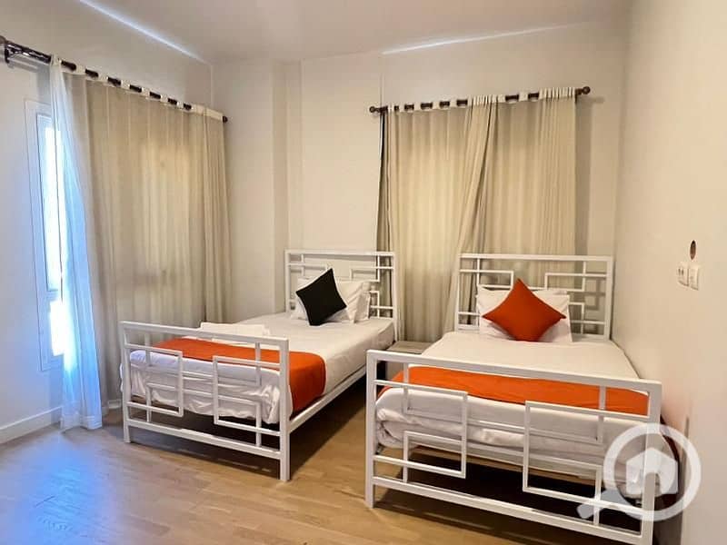 3 4ab205c0-272a-4e4a-bb90-f7fc0ad0de4f. jpg