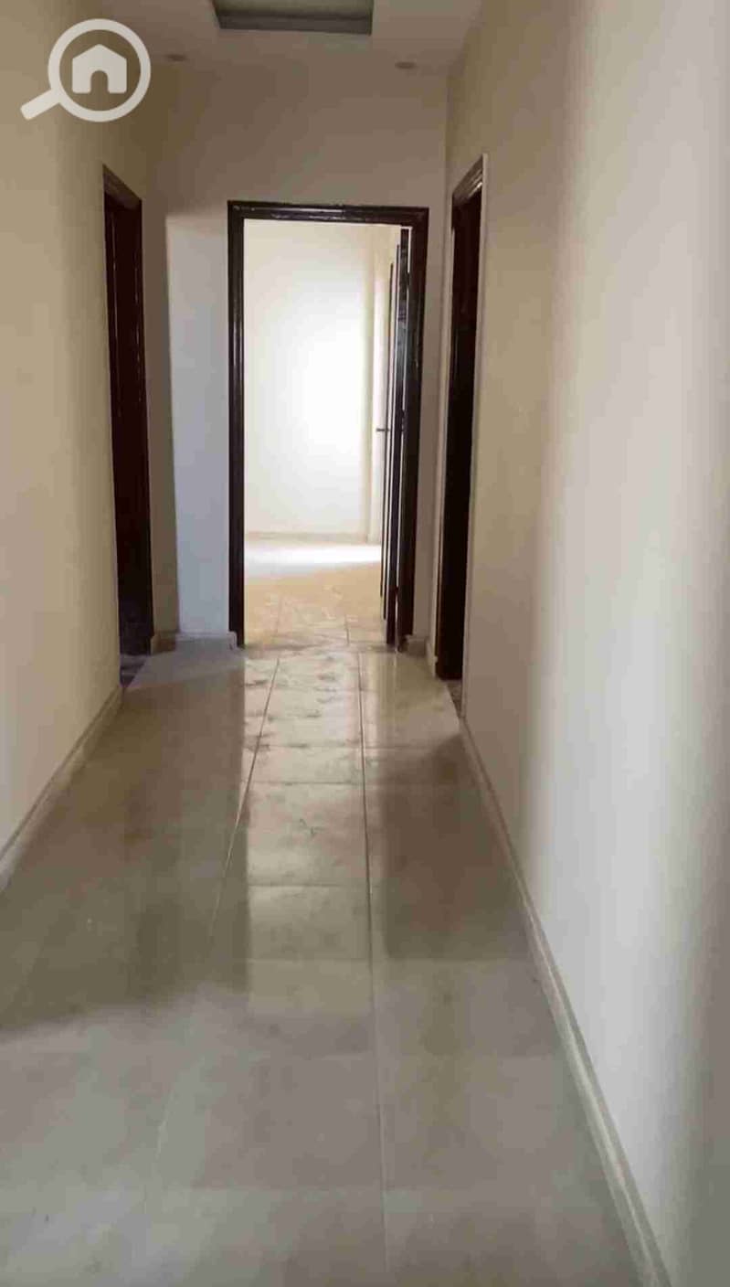 1000734439. jpg 1000734439. jpg