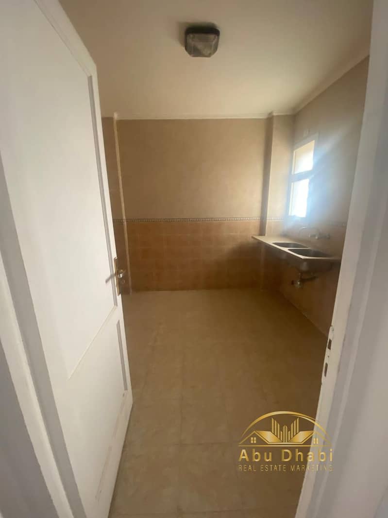 5 9bd9bb7b-3da7-4387-954e-d791f20d9726. jpg