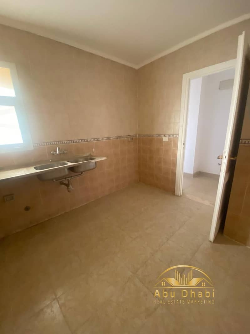 6 6d0b4e79-06ee-4402-9a02-20057277edac. jpg