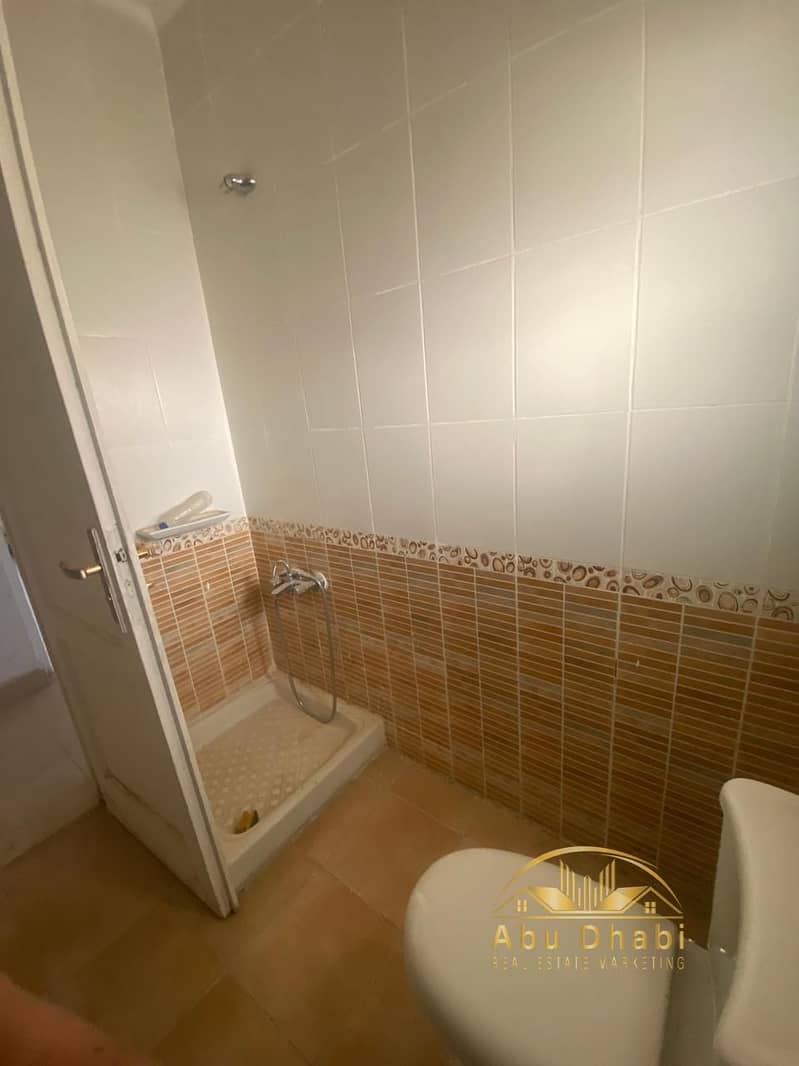 9 3a7d42b2-7ea2-491a-8bac-4705306a6e95. jpg