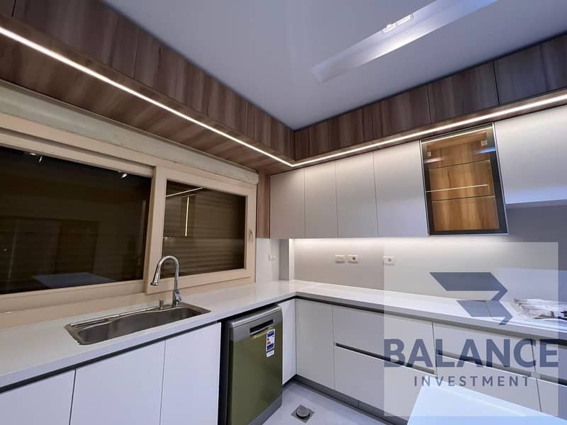 14 ed562a90-dfa1-4c93-9bac-eab709cfbfcc. jpg