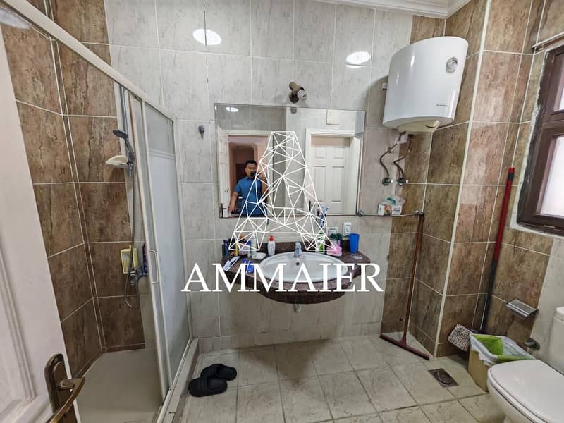 6 6e712d3b-a23c-47bd-8b8a-30dd99fd15be. jpg