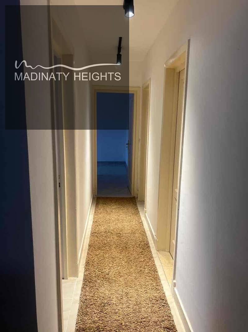 8 2c519a71-1d60-4df1-af4b-0480888c18db. jpg