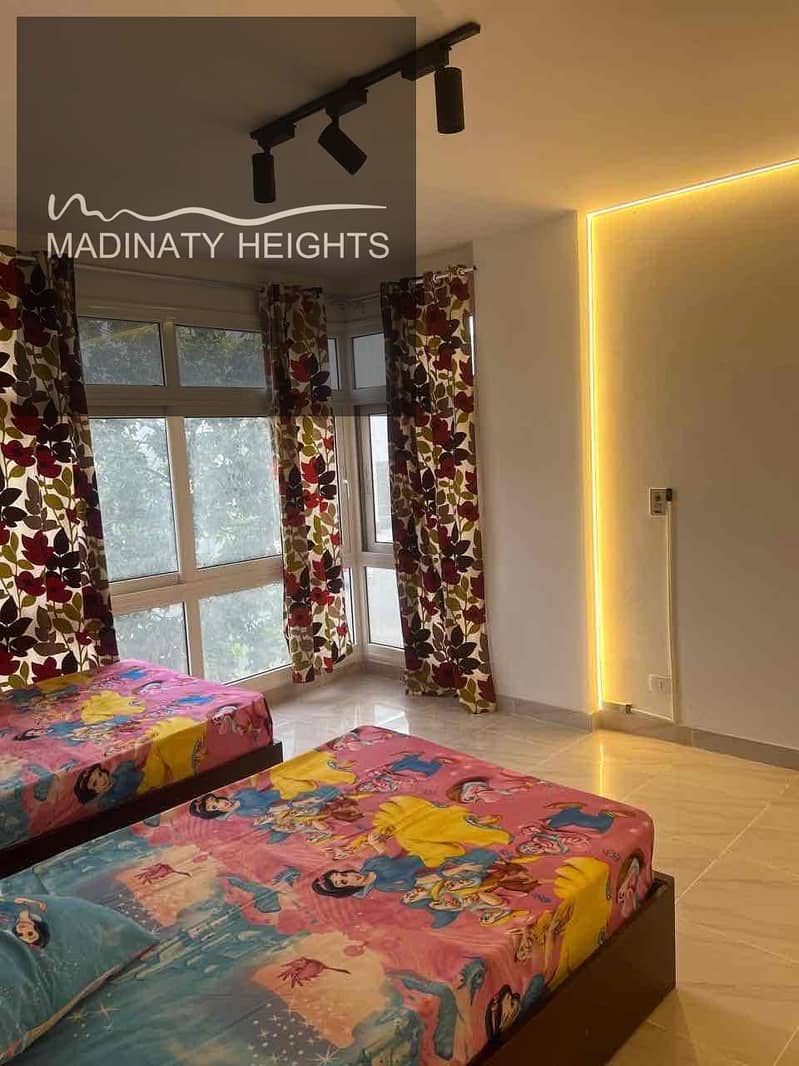 12 21646585-af45-490e-8e69-2e8828075a41. jpg