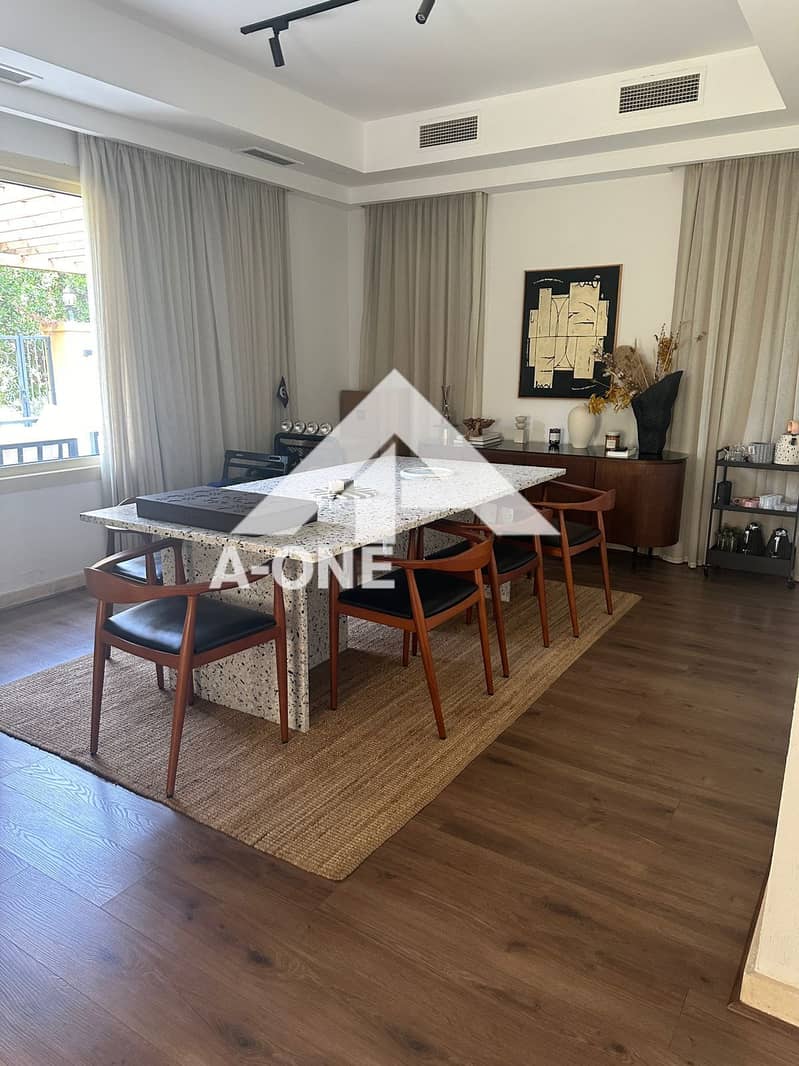 5 645493e9-72eb-4b6a-90f5-fc6a71d84197. jpg